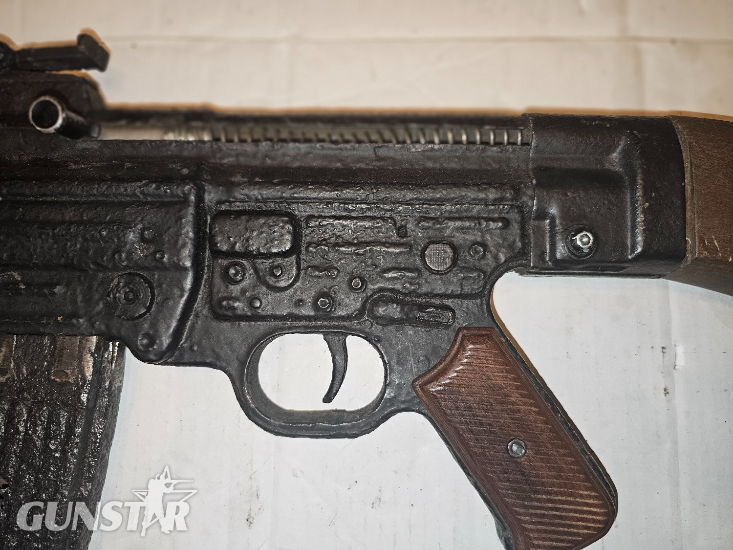 MP44/STG44  Assault Rifle None  Submachine Gun - {CATEGORY} in 