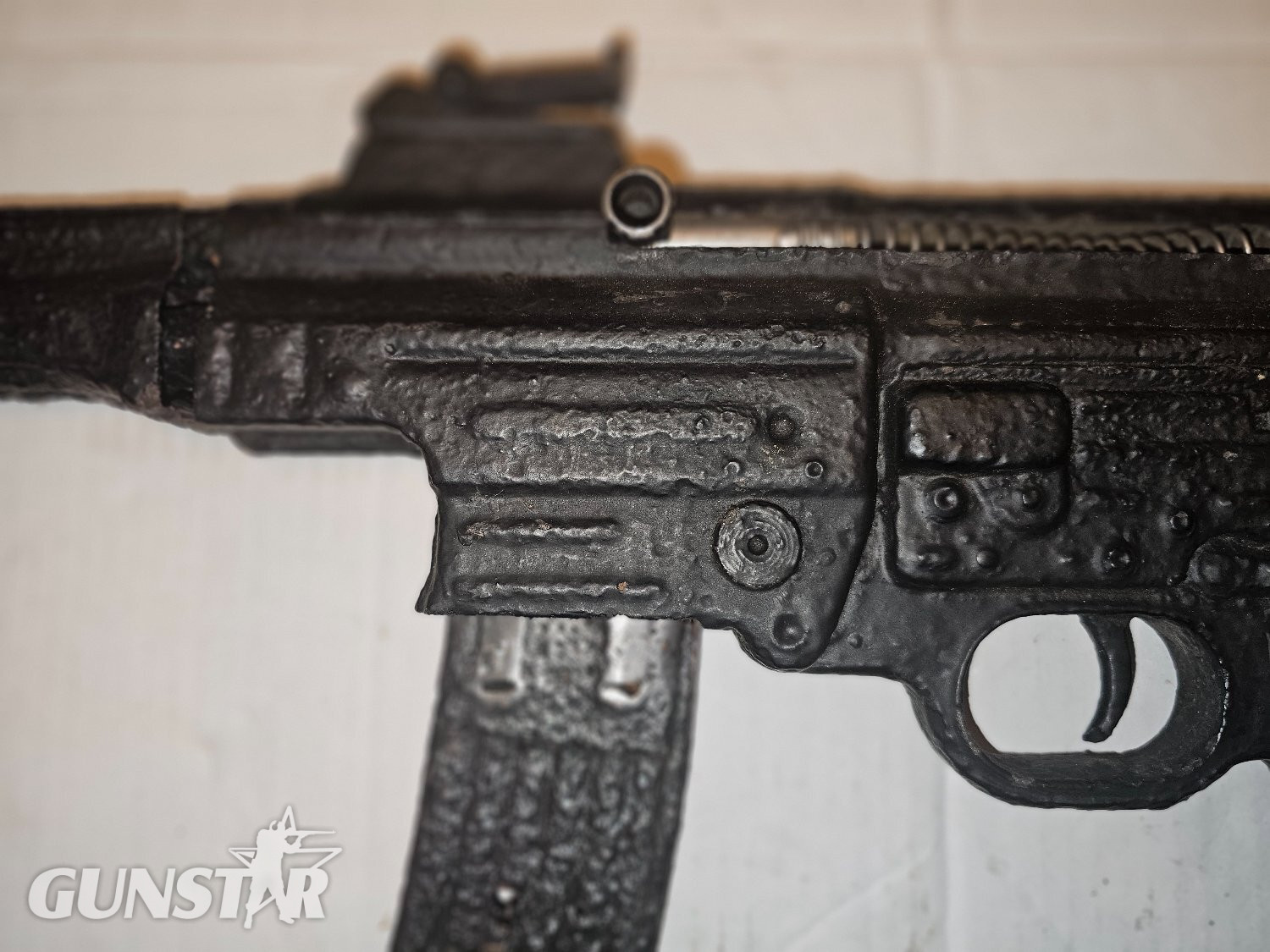 MP44/STG44  Assault Rifle None  Submachine Gun - {CATEGORY}