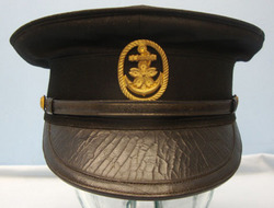 Japanese Naval Junior Officer's Visor Cap with Seaman's Badge. Japanese Naval Junior Officer's Visor Cap with Seaman's Badge. Clothing
