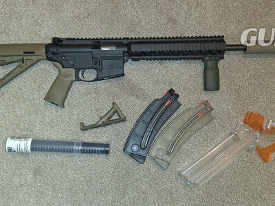 Smith & Wesson M&P 15-22 Semi-Auto .22 Long Rifle (.22 LR) Rifle