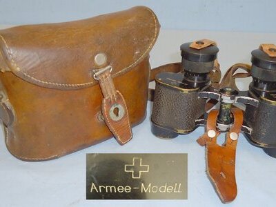 Swiss Army WWII Dated Kern Aarau 6X24 ‘Armee-Modell’ Binoculars and Leather case. OPT 805. Swiss Army WWII Dated Kern Aarau 6X24 ‘Armee-Modell’ Binoculars and Leather case. OPT 805.  Sight & Optic