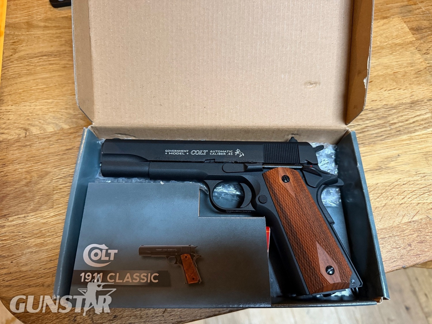 Umarex Colt 1911 Classic BB - {CATEGORY} in 