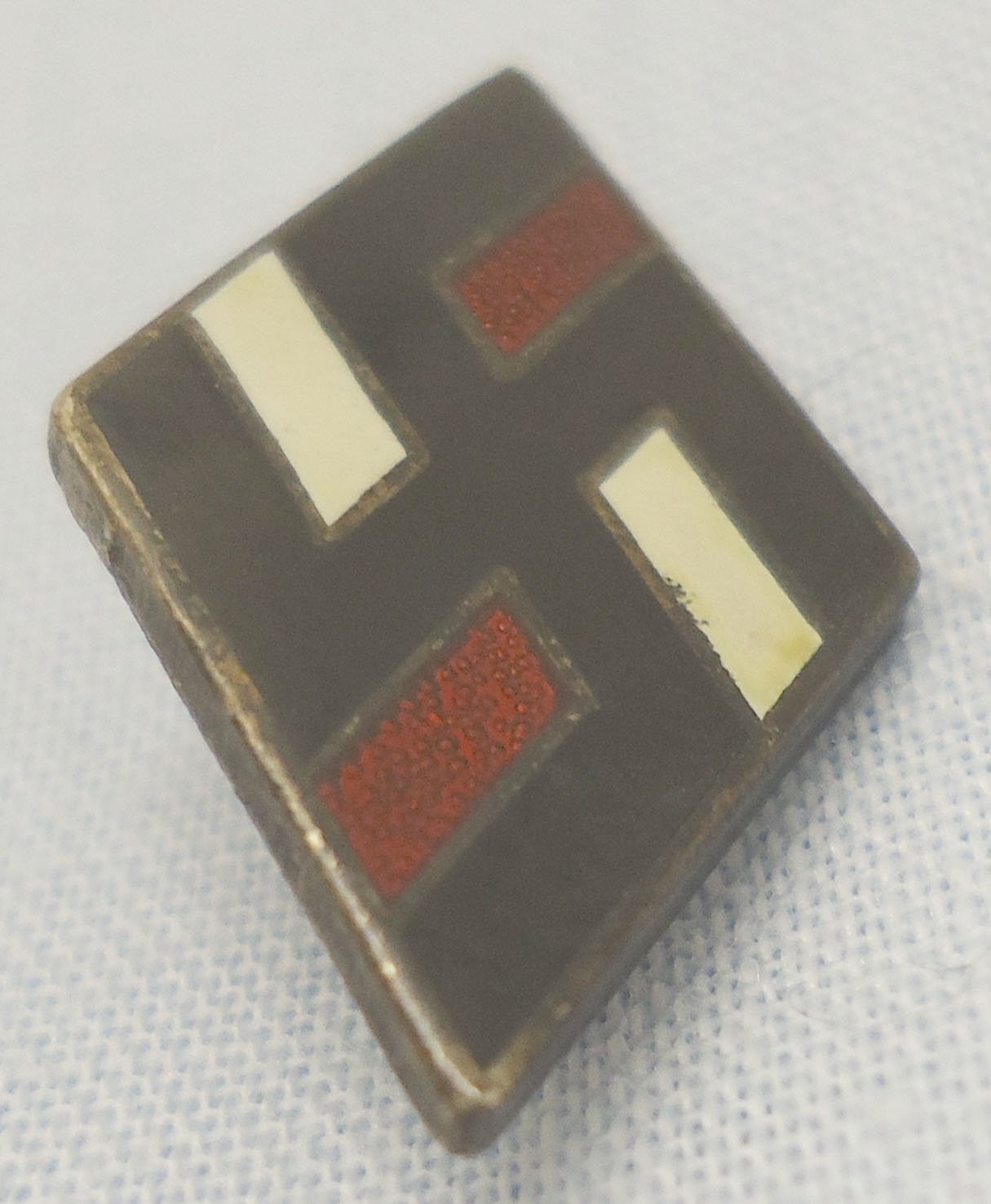 Original* WWII German Hitler Youth NSDStB Membership Lapel Pin. (NSDStB-Mitglied Abzeichen). N 117. Original* WWII German Hitler Youth NSDStB Membership Lapel Pin. (NSDStB-Mitglied Abzeichen). N 117.  Antique & Militaria