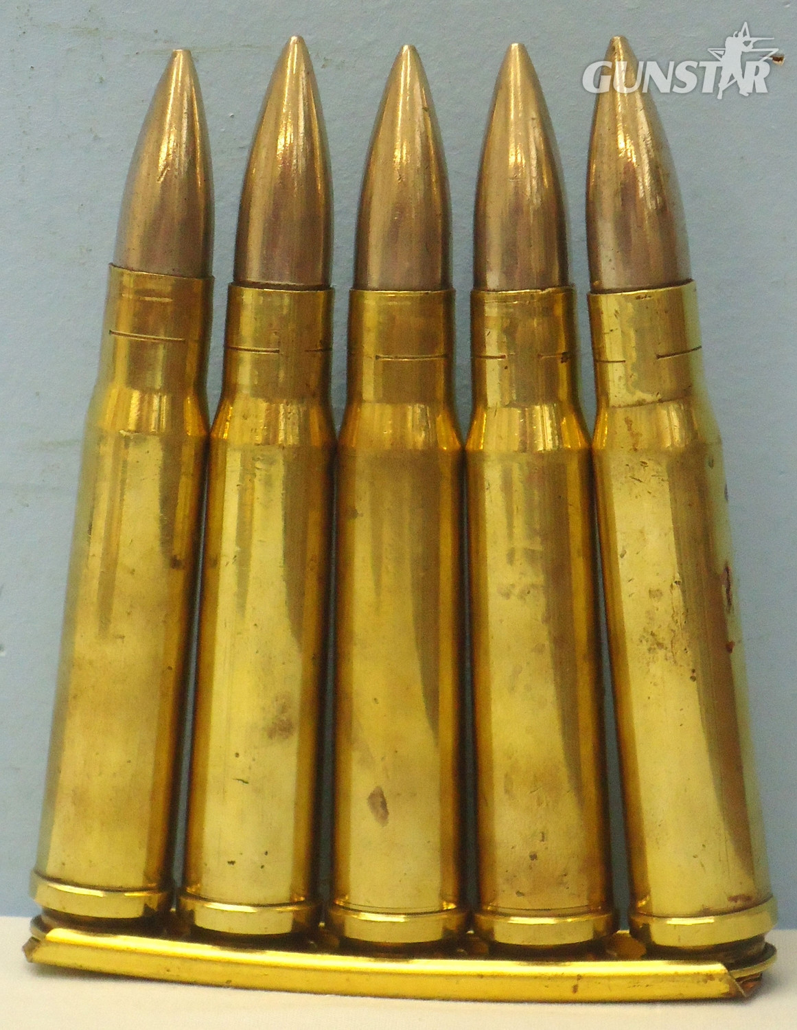 DEACTIVATED INERT .55 Boys (14x99B) Mark 2 Armour Piercing Anti-Tank Rifle, 5 Rounds In Stripper Clip. - O 1974 DEACTIVATED INERT .55 Boys (14x99B) Mark 2 Armour Piercing Anti-Tank Rifle, 5 Rounds In Stripper Clip. - O 1974  Other Ammunition - {CATEGORY} in 