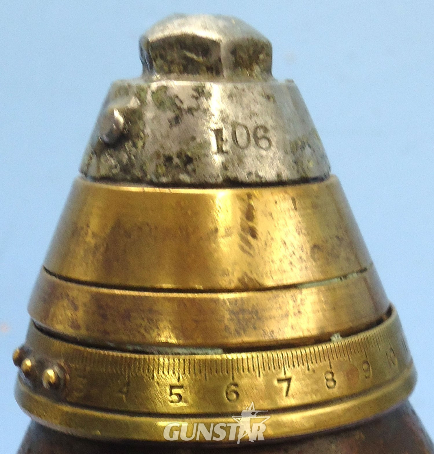 INERT DEACTIVATED. British. WW1, 1916 Dated, 4 Inch Light Trench Mortor With No. 31 Fuse. - O 2242 INERT DEACTIVATED. British. WW1, 1916 Dated, 4 Inch Light Trench Mortor With No. 31 Fuse. - O 2242  Other Ammunition 