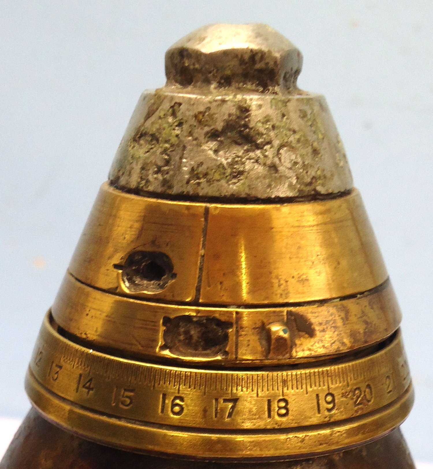 {CATEGORY} - INERT DEACTIVATED. British. WW1, 1916 Dated, 4 Inch Light Trench Mortor With No. 31 Fuse. - O 2242 INERT DEACTIVATED. British. WW1, 1916 Dated, 4 Inch Light Trench Mortor With No. 31 Fuse. - O 2242  Other Ammunition in 