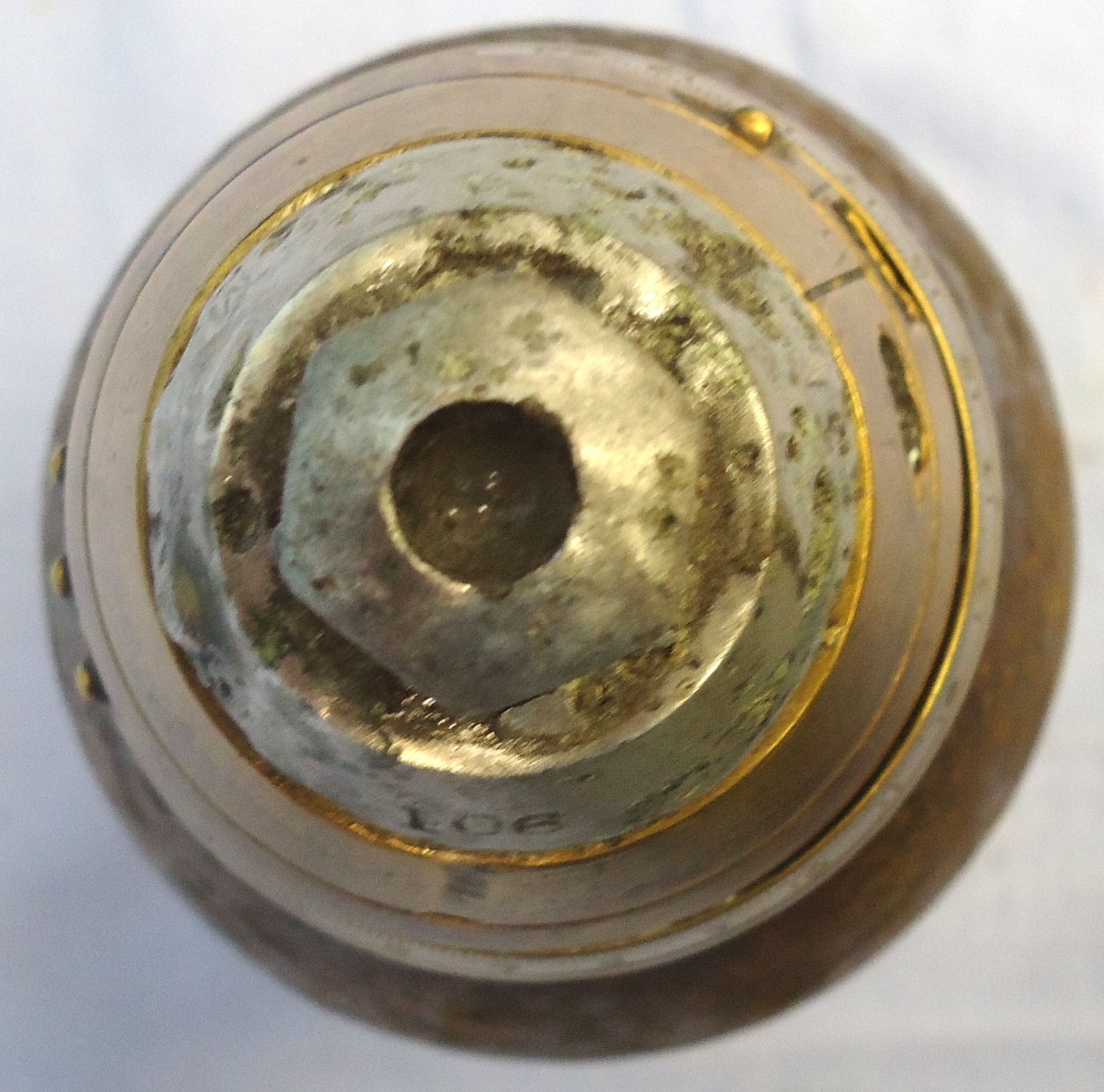 {CATEGORY} - INERT DEACTIVATED. British. WW1, 1916 Dated, 4 Inch Light Trench Mortor With No. 31 Fuse. - O 2242 INERT DEACTIVATED. British. WW1, 1916 Dated, 4 Inch Light Trench Mortor With No. 31 Fuse. - O 2242  Other Ammunition
