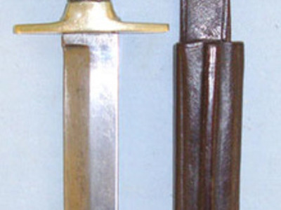 Spear Point Blade Bowie Hunting Knife With German Silver Cross Guard & Scabbard Knive