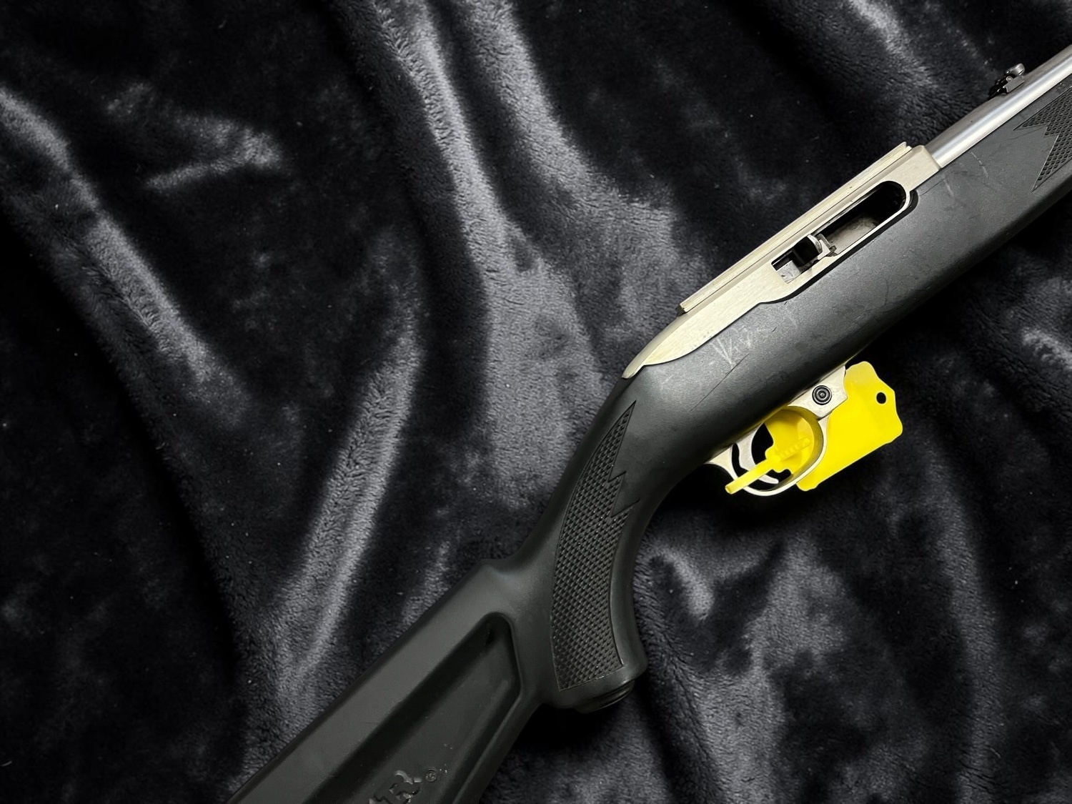 Ruger 10/22 Semi-Auto .22 Long Rifle (.22 LR) Rifle