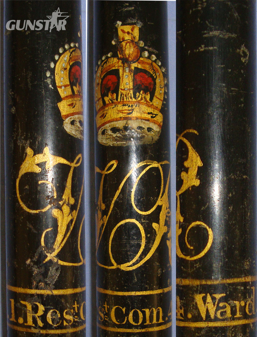 STAVE FORM**Victorian Queen’s Crown ‘VR’ .4.Ward Hand Painted Ebonised Wood Tip Staff / Police Truncheon. Sn 21111  Antique & Militaria