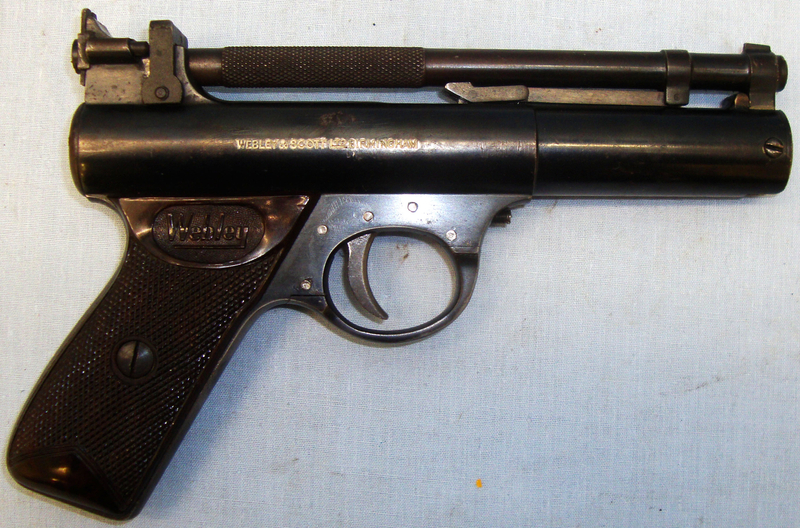  Early 1970\'s Webley Premier \'E\' Series .22 Calibre Air Pistol With Brown Grips. AI 711. Early 1970\'s Webley Premier \'E\' Series .22 Calibre Air Pistol With Brown Grips. AI 711. .22