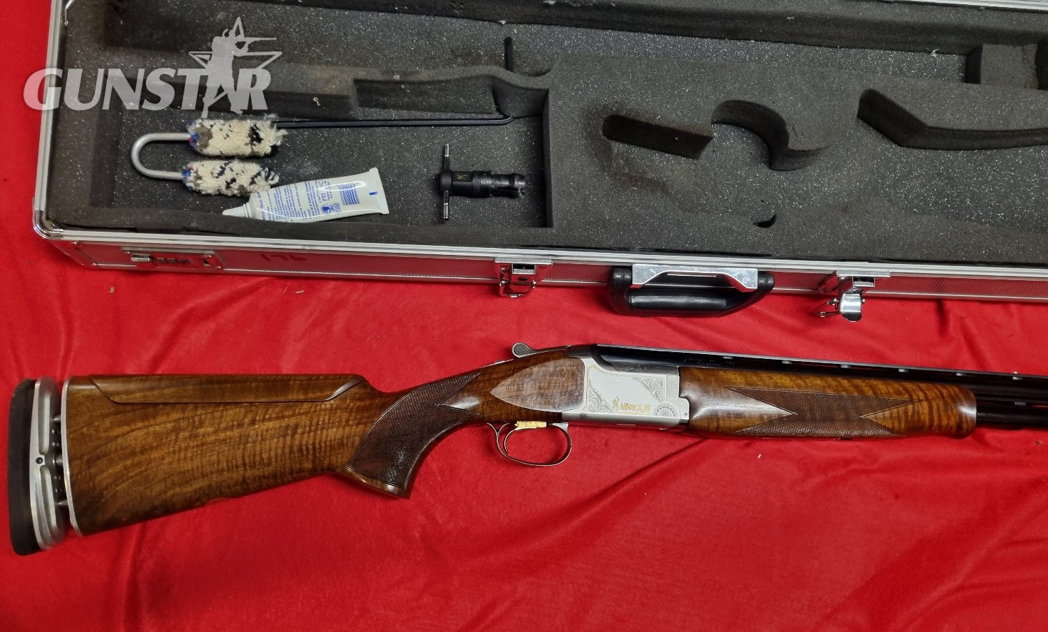  Browning ULTRA SX ADJUSTABLE Over and Under 12 Bore/gauge
