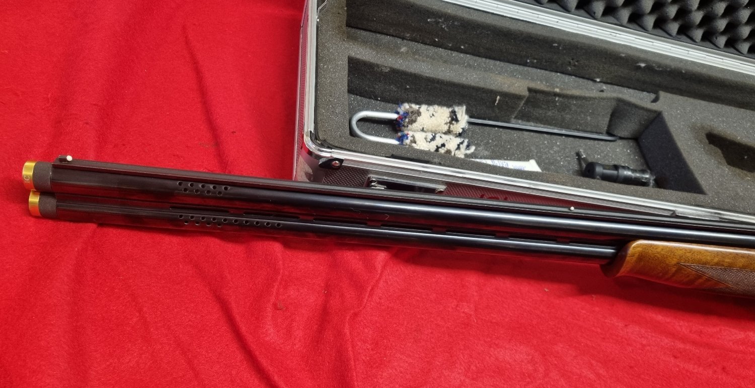Browning ULTRA SX ADJUSTABLE Over and Under 12 Bore/gauge - {CATEGORY}
