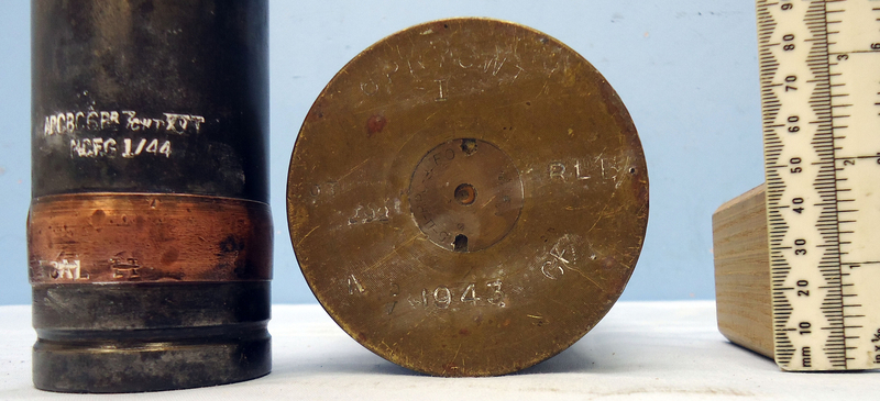 DEACTIVATED INERT. WW2 1943 Dated British 6pr 7cwt (57x441R) Armour Piercing Capped Ballistic Cap High Explosive Trace (APCBC/T) Round. O 1652 DEACTIVATED INERT. This is a British WW2 1943 dated 6pr 7cwt (57x441R) Armour Piercing Capped, Ballistic Cap/Trace (APCBC/T) round for the British 6pr 7cwt tank gun and the towed anti-tank gun. The anti-tank gun was first introduced on November 1941. Late  Other Ammunition