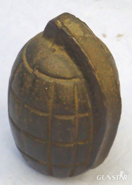INERT. Rare, WW1, British, Cast Iron, Mills No 5 MK 1 Practice Hand Grenade Resembling The Mills No 5 MK 1, Hand Grenade with Lever. - O 1893 INERT. Rare, WW1, British, Cast Iron, Mills No 5 MK 1 Practice Hand Grenade Resembling The Mills No 5 MK 1, Hand Grenade with Lever. - O 1893  Other Ammunition - {CATEGORY} in 