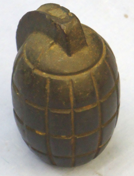 INERT. Rare, WW1, British, Cast Iron, Mills No 5 MK 1 Practice Hand Grenade Resembling The Mills No 5 MK 1, Hand Grenade with Lever. - O 1893 INERT. Rare, WW1, British, Cast Iron, Mills No 5 MK 1 Practice Hand Grenade Resembling The Mills No 5 MK 1, Hand Grenade with Lever. - O 1893  Other Ammunition - {CATEGORY}