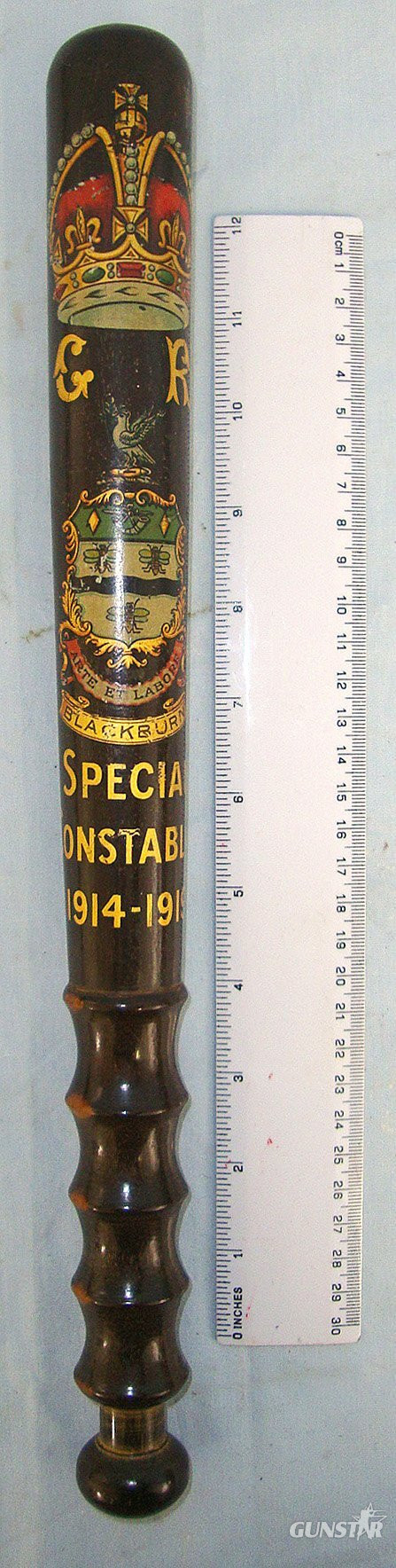 Antique & Militaria in 