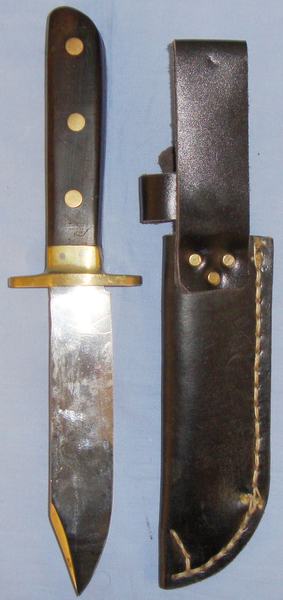  Post WWII Private Purchase U.S. Military Fighting Knife & Sheath. 8424:35. Knive