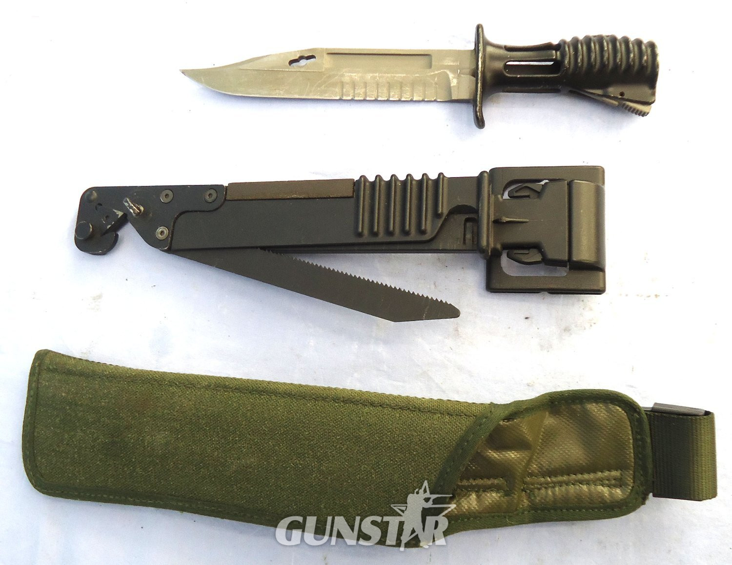 British L3A1 Bayonet Scabbard and Frog for the SA80 Rifle. BAYO 367 Bayonet - {CATEGORY} in 