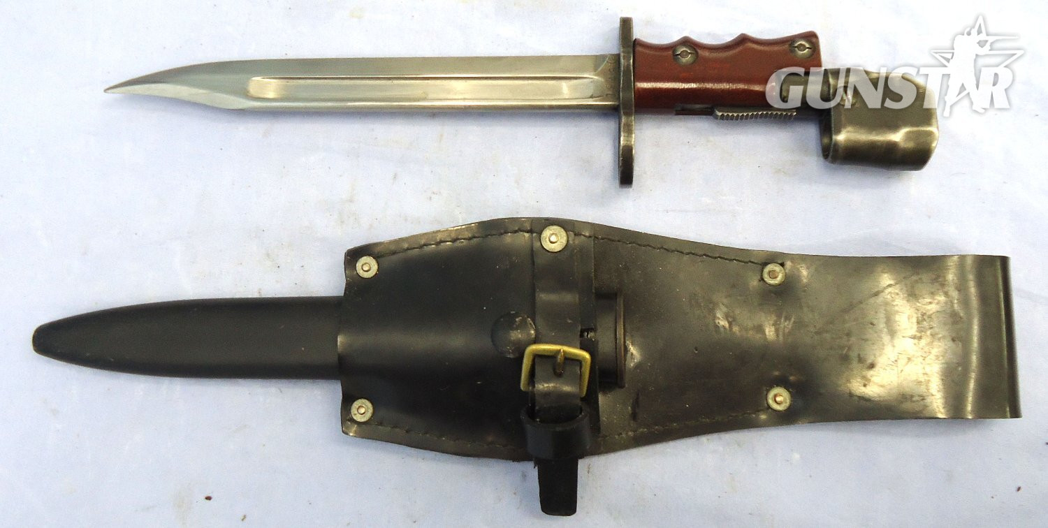 {CATEGORY} - British No 7 MK 1 Swivelling Pommel Bayonet, Scabbard & Black Frog by Poole. BAYO 366  Bayonet