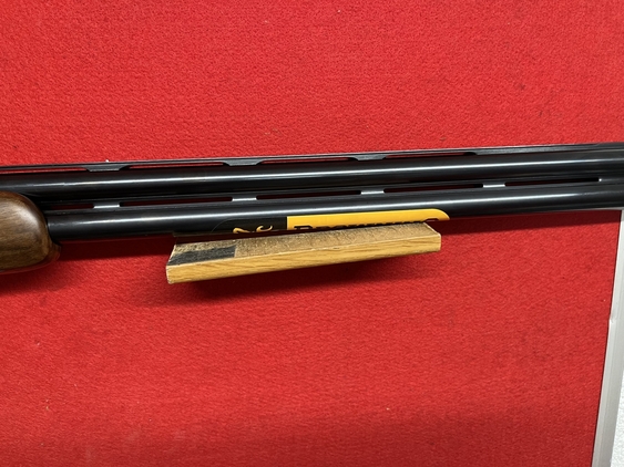 Browning B725 Medallion Limited Edition Over and Under 12 Bore/gauge - {CATEGORY}
