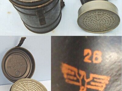 German, WW2, GM38, RL1-41/82 Volksgasmaske (Peoples Gas Mask) Luftschutz Warndienst (LSW) or Air Raid Warning Service with With Steel Carrying Container. Sn - 22846:85 German, WW2, GM38, RL1-41/82 Volksgasmaske (Peoples Gas Mask) Luftschutz Warndienst (LSW) or Air Raid Warning Service with With Steel Carrying Container. Sn - 22846:85 Antique & Militaria