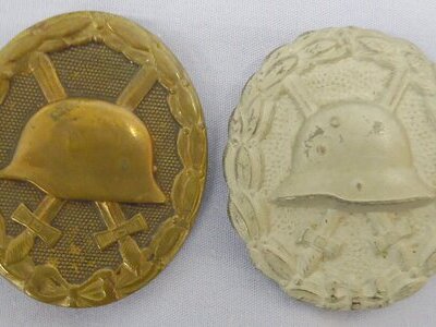 Pair* German Imperial ‘Black & Silver’ Wound Badges. N 118. Pair* German Imperial ‘Black & Silver’ Wound Badges. N 118. Antique & Militaria