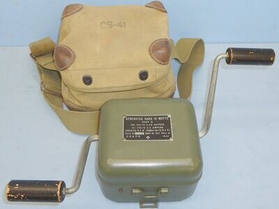 U.S. WWII Army CS-41 Generator Hand 10 Watts Mk2 in Original Carry Case. 22441:26 U.S. WWII Army CS-41 Generator Hand 10 Watts Mk2 in Original Carry Case. 22441:26 Antique & Militaria