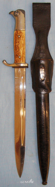 WWII German K98 Forresters & Luftwaffe Antler Hilted Dress Bayonet and Scabbard. 19553 Bayonet in 