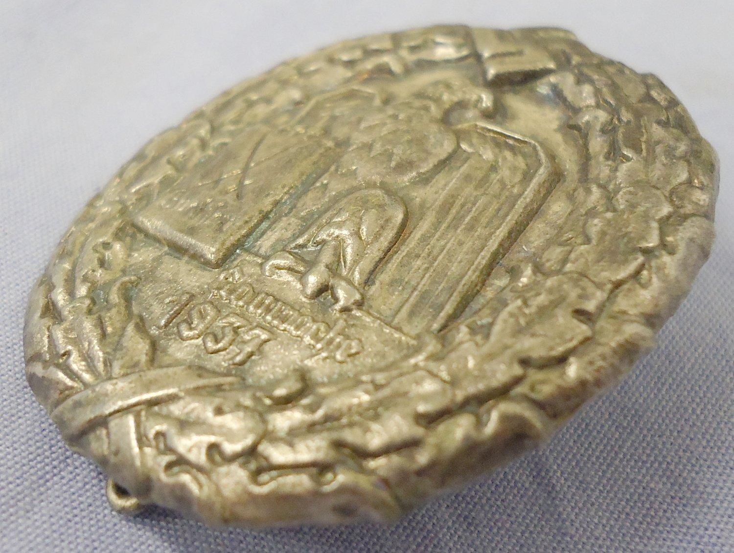 Original* N.S.D.A.P. Sachsen Gauwoche 1937 Badge/Tinnie. N 119. Original* N.S.D.A.P. Sachsen Gauwoche 1937 Badge/Tinnie. N 119.   Antique & Militaria
