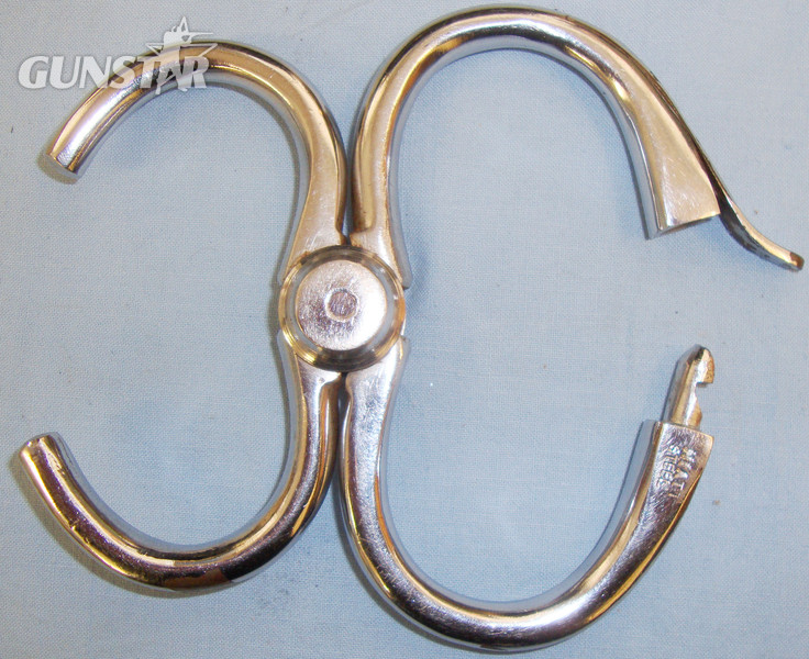 British Made Hiatt Leading Handcuff. POL 378. British Made Hiatt Leading Handcuff. POL 378. Antique & Militaria in 