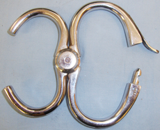 British Made Hiatt Leading Handcuff. POL 378. British Made Hiatt Leading Handcuff. POL 378. Antique & Militaria