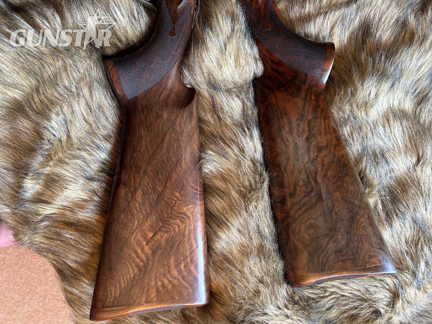  Caesar Guerini Invictus V Sporting Over and Under 12 Bore/gauge