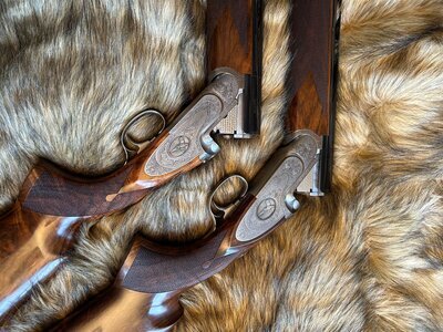 Caesar Guerini Invictus V Sporting Over and Under 12 Bore/gauge