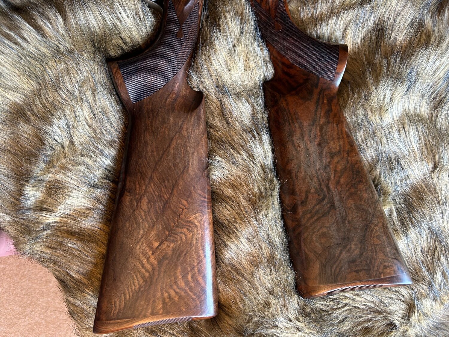  Caesar Guerini Invictus V Sporting Over and Under 12 Bore/gauge