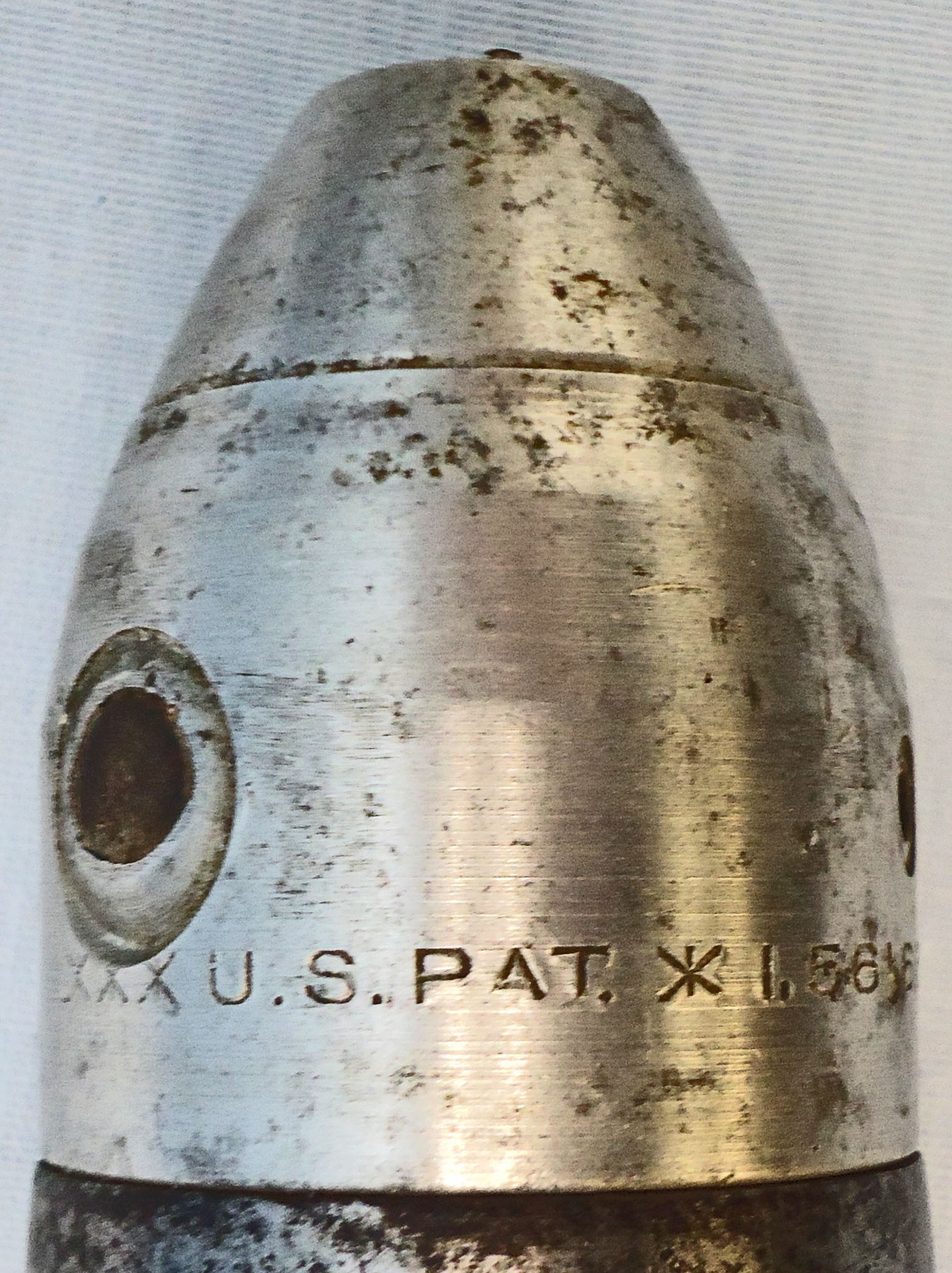 INERT DEACTIVATED. Rare, WW2, 1942 Dated, American 37mm (37x202R) High Explosive (H.E) Round For The American Armaments Corporation 37mm S.A. Anti-Aircraft Gun. - O 2006 INERT DEACTIVATED. Rare, WW2, 1942 Dated, American 37mm (37x202R) High Explosive (H.E) Round For The American Armaments Corporation 37mm S.A. Anti-Aircraft Gun. - O 2006  Other Ammunition - {CATEGORY}