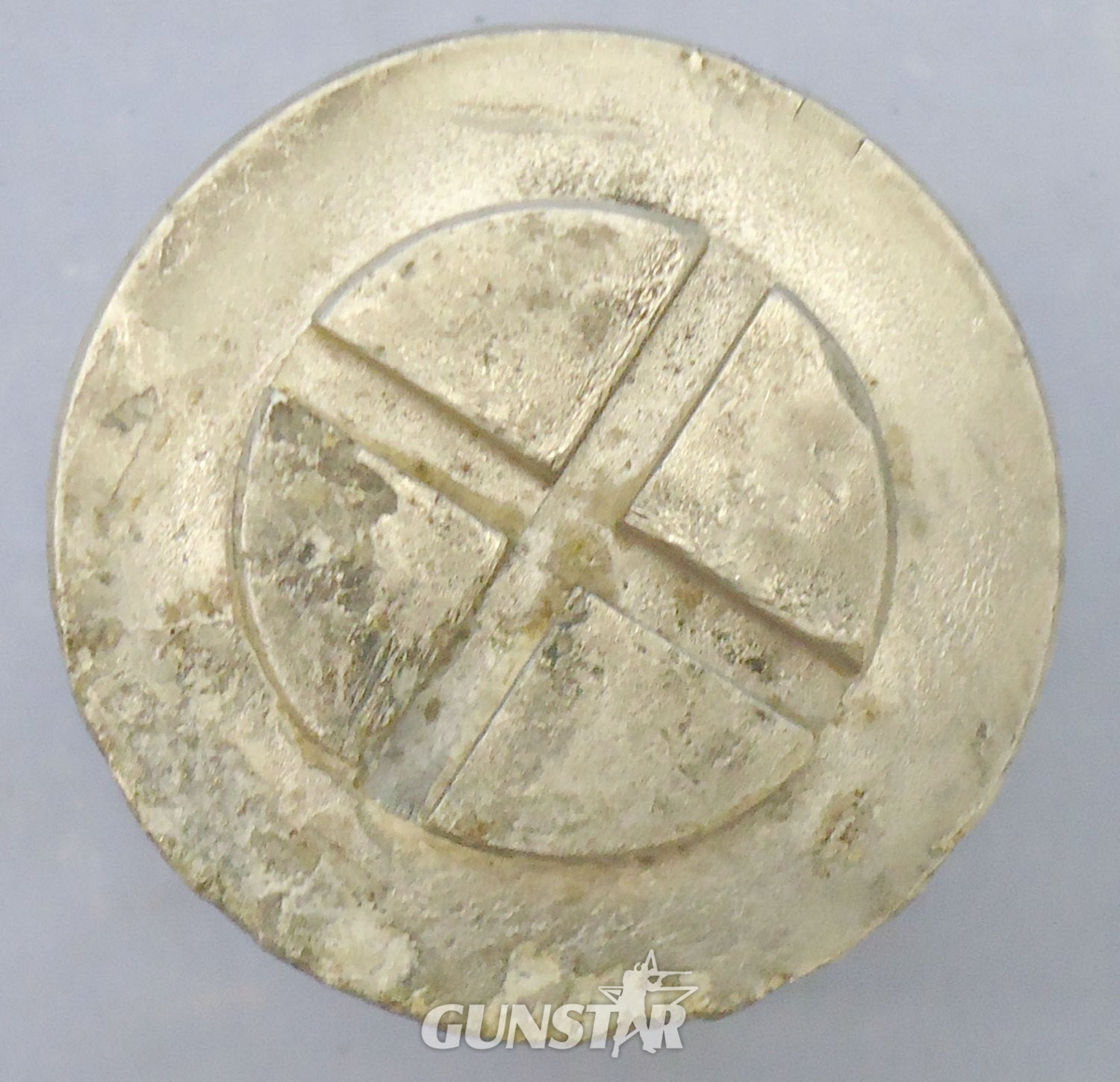 {CATEGORY} - INERT DEACTIVATED, WW2, German FZ60 Clockwork Bomb Fuze for Air Dropped Containers and Bakelite Transit Container. - O 2149 INERT DEACTIVATED, WW2, German FZ60 Clockwork Bomb Fuze for Air Dropped Containers and Bakelite Transit Container. - O 2149  Other Ammunition in 