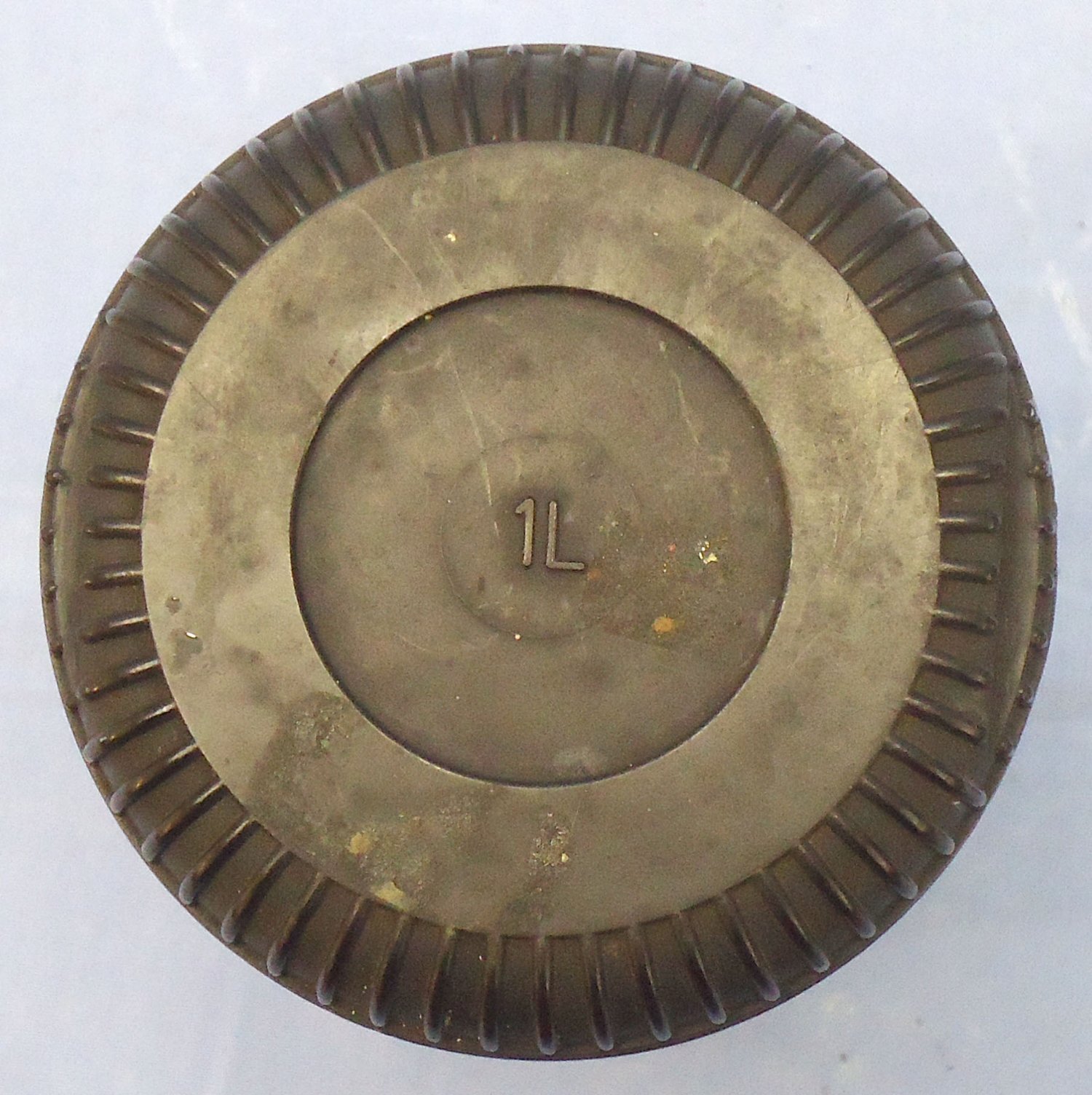 INERT DEACTIVATED, WW2, German FZ60 Clockwork Bomb Fuze for Air Dropped Containers and Bakelite Transit Container. - O 2149 INERT DEACTIVATED, WW2, German FZ60 Clockwork Bomb Fuze for Air Dropped Containers and Bakelite Transit Container. - O 2149  Other Ammunition 