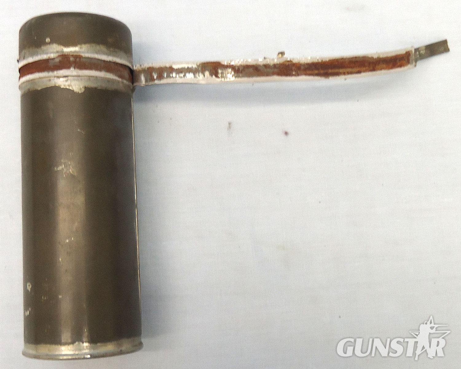 INERT. Unfired British WW2, 1945 Dated, No 208 Mark I Clockwork Time Fuze & Transit Container For The British 3.7, 4.5 & 5.25 Inch Anti-aircraft Gun. - O 2007 INERT. Unfired British WW2, 1945 Dated, No 208 Mark I Clockwork Time Fuze & Transit Container For The British 3.7, 4.5 & 5.25 Inch Anti-aircraft Gun. - O 2007  Other Ammunition - {CATEGORY}