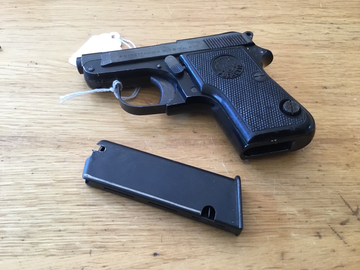  Beretta 950 6 mm Semi Auto