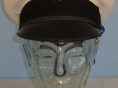 A Cold War Era Peaked RAF Police Officers hat size 6 & 5/8’s. HE 826 A Cold War Era Peaked RAF Police Officers hat size 6 & 5/8’s. HE 826 Clothing