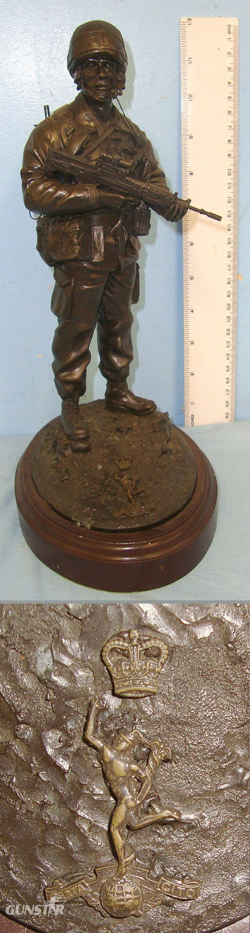 Antique & Militaria in 