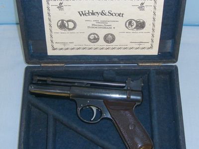 Webley & Scott 177 Calibre Air Pistol With Brown Grips .177