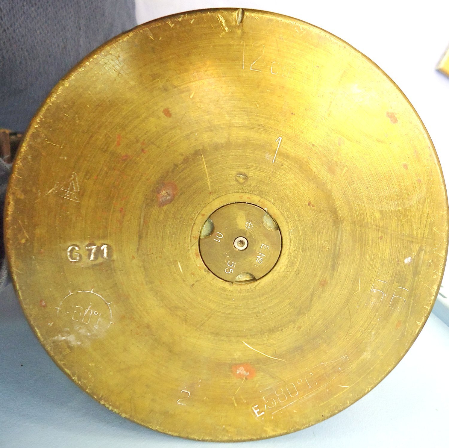 INERT DEACTIVATED. Dutch 12cm No 10 (120 x 835R) Cartridge Case with a brass Plaque to the Dutch Destroyer HNLMS Utrecht (D 817) on Naval Exercise FOST in 1972. Sn - 21237 INERT DEACTIVATED. Dutch 12cm No 10 (120 x 835R) Cartridge Case with a brass Plaque to the Dutch Destroyer HNLMS Utrecht (D 817) on Naval Exercise FOST in 1972. Sn - 21237  Other Ammunition