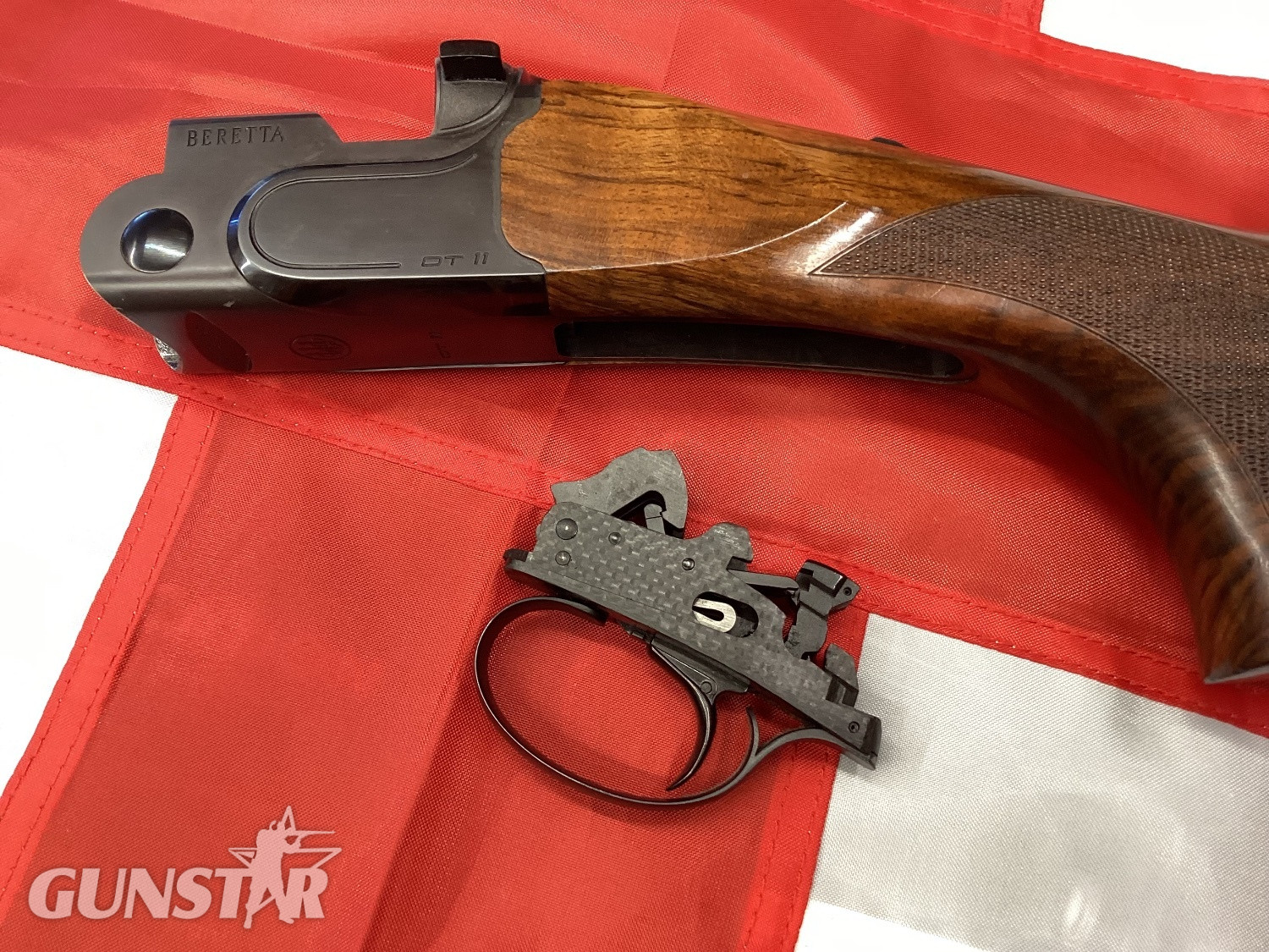 Beretta DT11 Black Edition Trap Over and Under 12 Bore/gauge