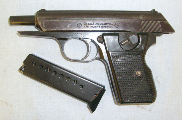  Cold War Czech Národní Bezpečnosti National Security Police (NB) Marked VZOR 70 (CZ70) 7.65mm calibre Semi Automatic Pistol **UK 2010 DEACTIVATION CERTIFICATED** None Semi Auto