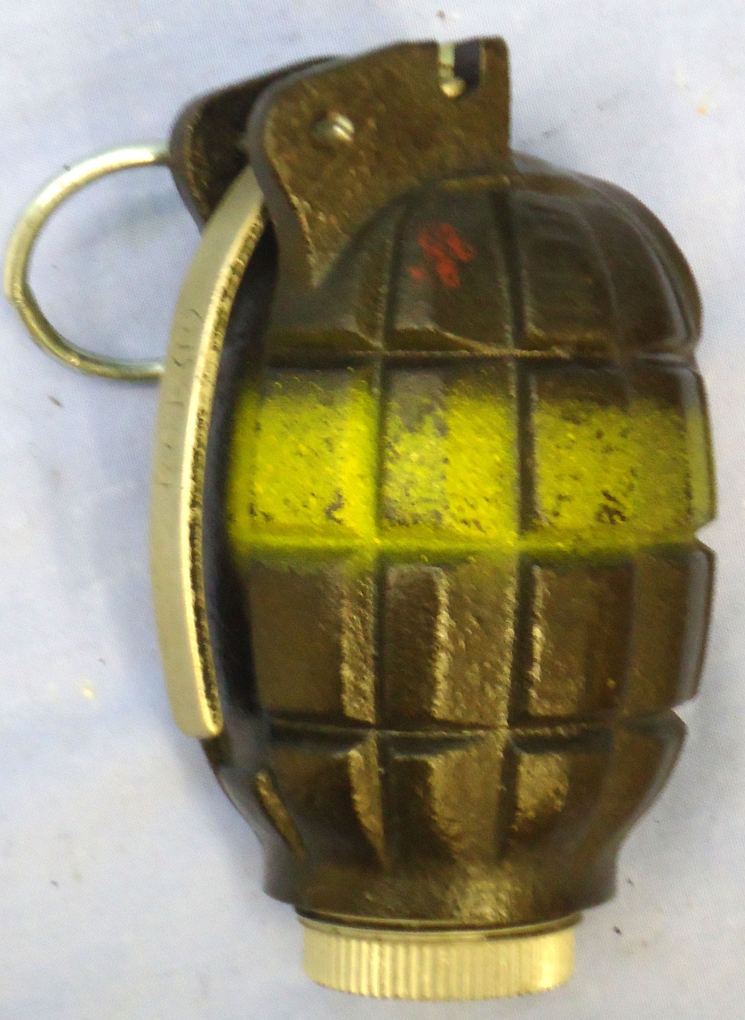 INERT DEACTIVATED. MINT, British, 1972 Dated, Last Production, Quarter Sectioned, Factory Display Dummy, Mills No 36M MK1, Hand Grenade by Royal Ordnance Factory, Patricroft. - O 2047 INERT DEACTIVATED. MINT, British, 1972 Dated, Last Production, Quarter Sectioned, Factory Display Dummy, Mills No 36M MK1, Hand Grenade by Royal Ordnance Factory, Patricroft. - O 2047  Other Ammunition - {CATEGORY}