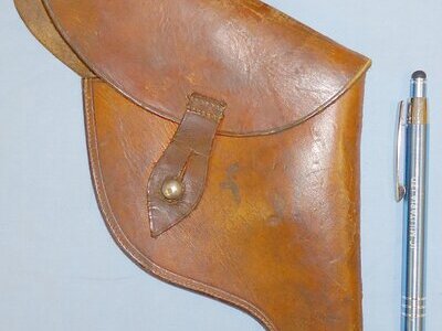 British WWI leather Revolver Holster for the Webley .450 2” Barrel. L 199 British WWI leather Revolver Holster for the Webley .450 2” Barrel. L 199 Antique & Militaria