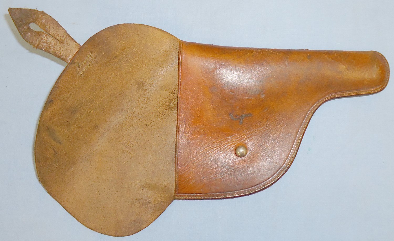 British WWI leather Revolver Holster for the Webley .450 2” Barrel. L 199 British WWI leather Revolver Holster for the Webley .450 2” Barrel. L 199 Antique & Militaria