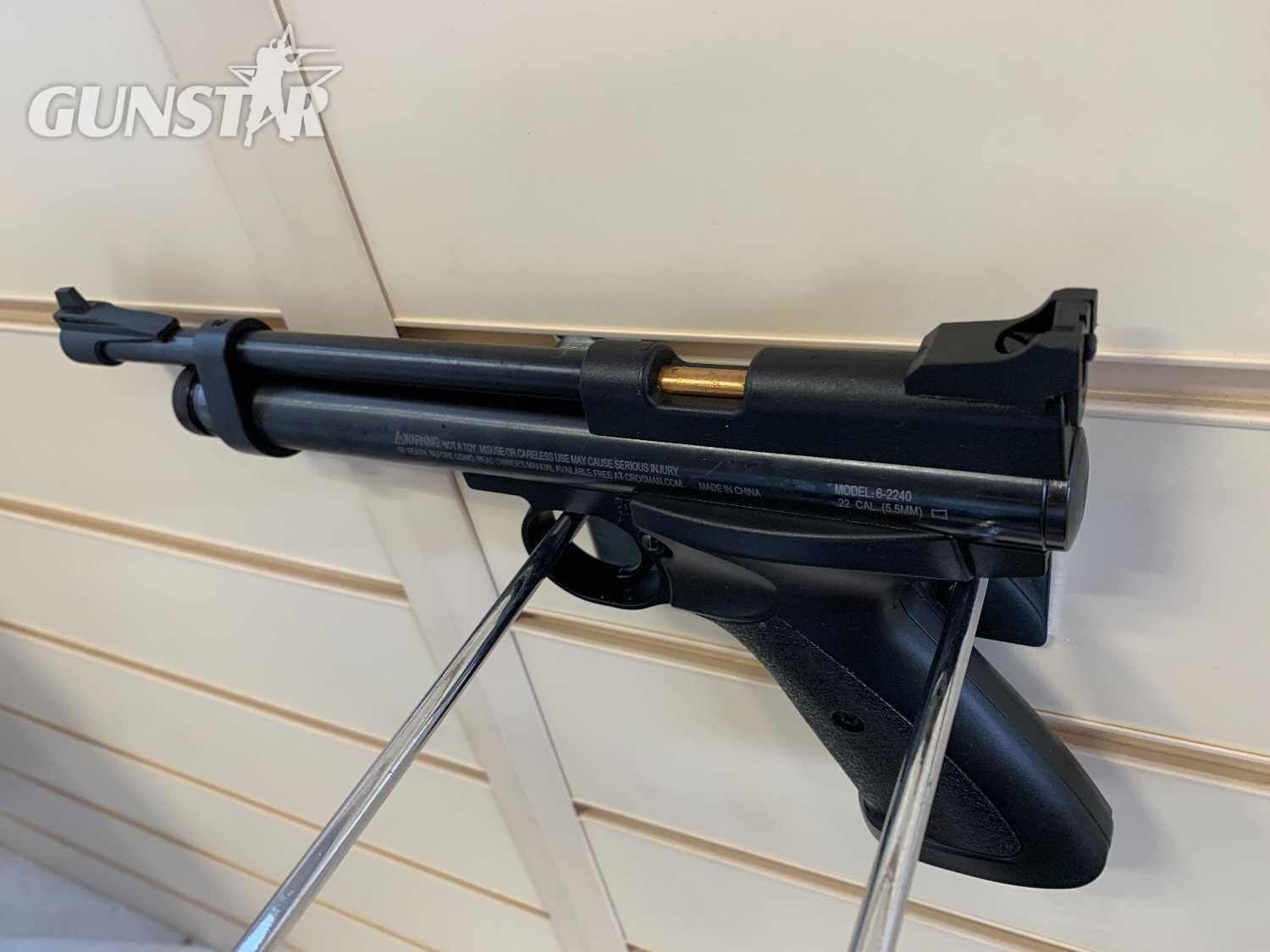 Crosman 2240 .22 - {CATEGORY} in 